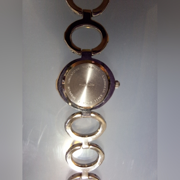 Quartz Silver Chain Link Watch with Extender - Picture 4 of 10